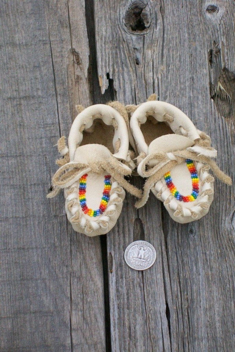 Beaded baby moccasins , leather baby moccasins , soft sole baby shoes , baby shower gift , custom made moccasins, soft baby shoes image 2