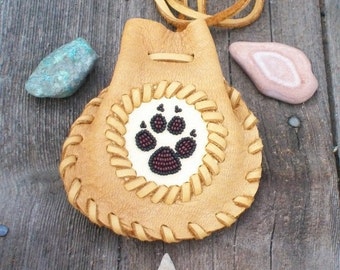 Wolf medicine bag ,   Beaded wolf paw ,   Handmade leather medicine bag