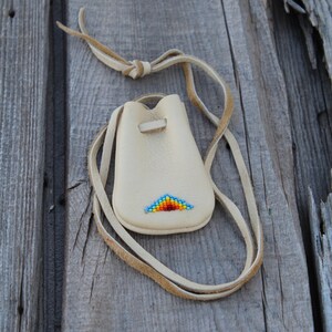 Beaded buckskin bag , Leather medicine pouch , Crystal bag , Talisman bag image 2