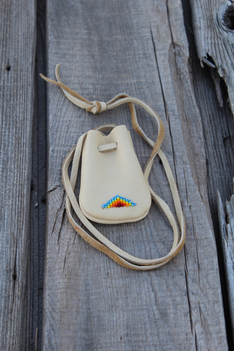 Beaded buckskin bag , Leather medicine pouch , Crystal bag , Talisman bag image 2