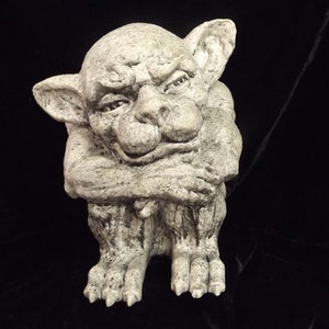 Gargoyle Statue Gothic Concrete Creature Beast Fantasy Decoration Medieval Renaissance Garden Statuary Cement Goblin Home Decor Yard Art