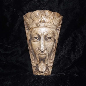 King Face Plaque, Keystone Wall Hanging, Celtic Medieval Man Face, Renaissance Royalty, Indoor Outdoor, Home Garden Decor, Yard Art