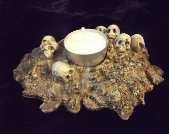 Candle Holder Skull Grave Pile Gothic Bones Tealight Statue Halloween Decor Dark Horror Home Decoration