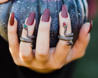 Black Birthstone Snake Midi Ring - Goth Ring - Witchy Jewelry