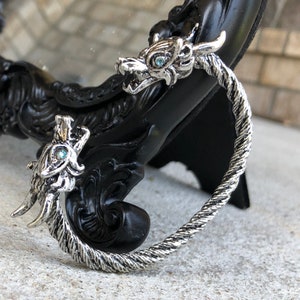 Geoxideerde zilveren drakenarmband: Viking- en Noorse sieraden