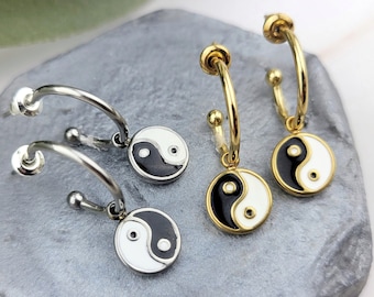 Yin Yang Hoop Earrings - Chinese Earrings - 90s Jewelry - Minimalist Small Huggie Hoops - Y2K Fashion