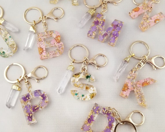 Dried Flower Initial Keychain: Crystal Quartz Resin Keyring