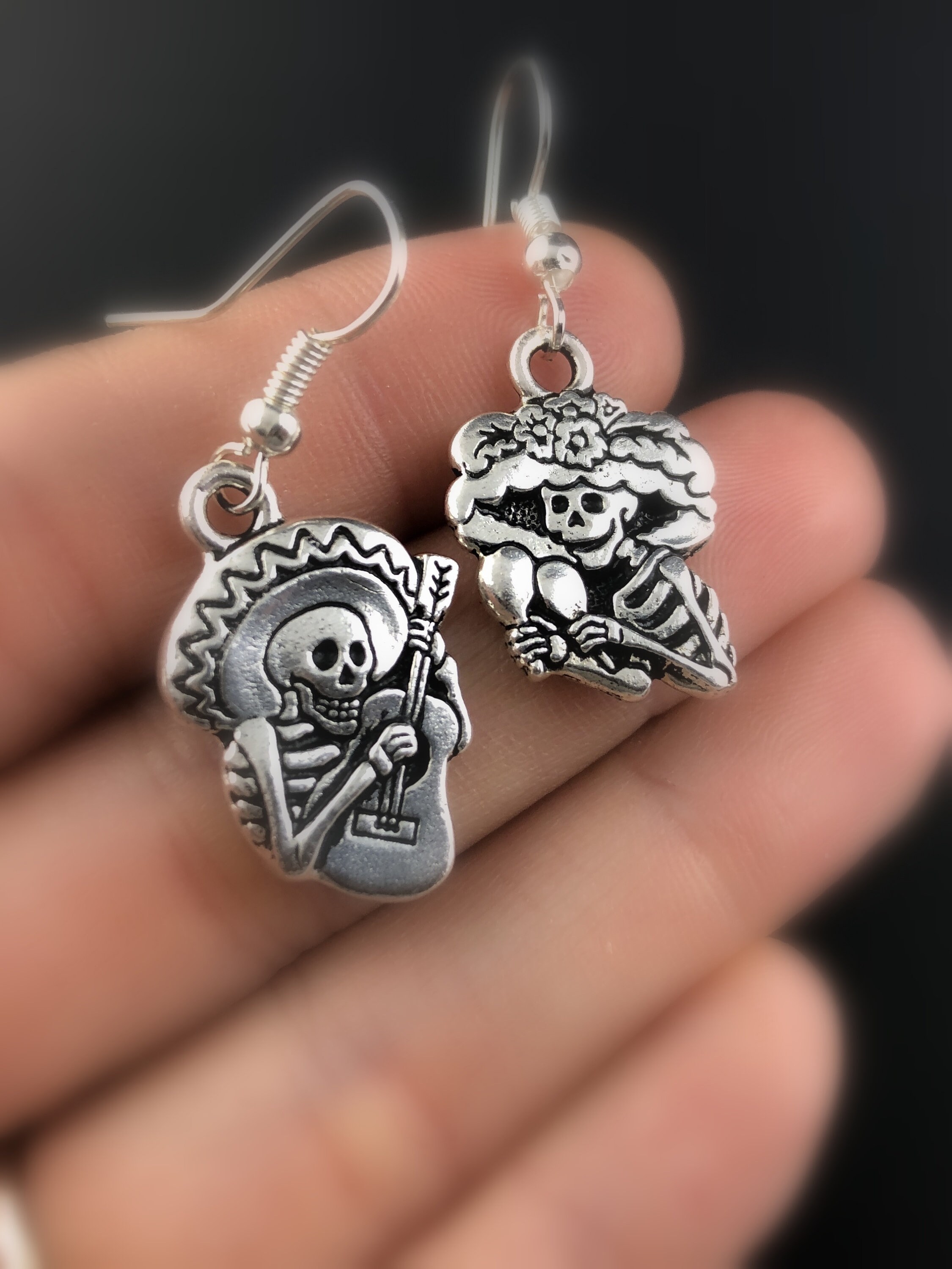 Day Of The Dead Silver coloured earrings Flower and Heart Embellished Skull 