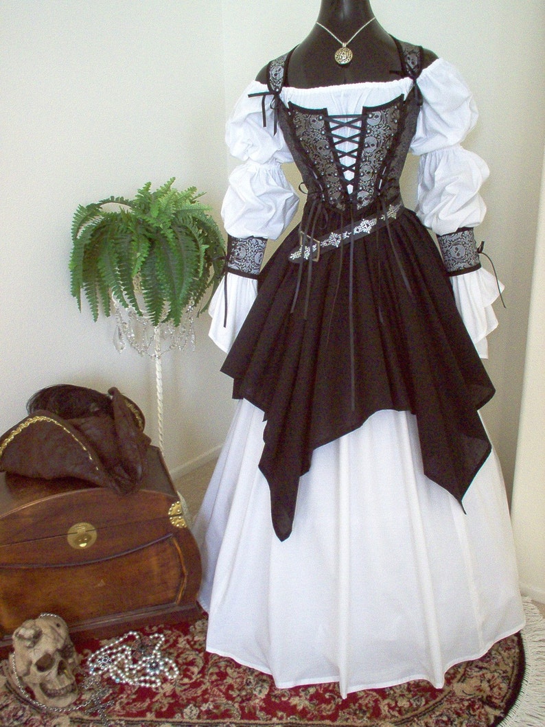 Complete Renaissance Pirate Wench Costume. Different Fabrics - Etsy