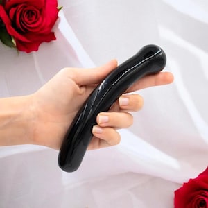 Regalo de piedra preciosa curativa negra para mujer, varita de cristal de obsidiana negra premium, varita de masaje con piedra preciosa negra natural AAA de Kama-Secret