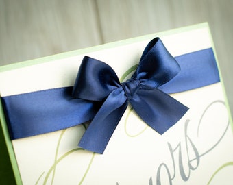 Square, Personalized Signs with Bows