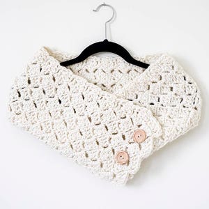 Button Cowl Crochet Pattern | Chunky Scarf Pattern | Easy Crochet Pattern | Button Down Scarf | Crocheted Neck Warmer | PDF Pattern
