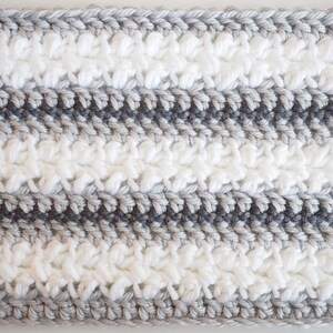 Chunky Yarn Scarf Crochet Pattern Striped Scarf Pattern Women's Easy Scarf Crochet Pattern Neck Warmer PDF Pattern image 5
