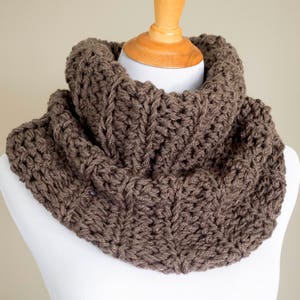 CROCHET PATTERN Crochet Cowl Pattern Crochet Infinity Scarf Crochet Scarf Pattern Easy Crochet Cowl Pattern PDF Pattern image 3