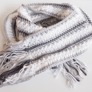 Chunky Yarn Scarf Crochet Pattern Striped Scarf Pattern Women's Easy Scarf Crochet Pattern Neck Warmer PDF Pattern image 4