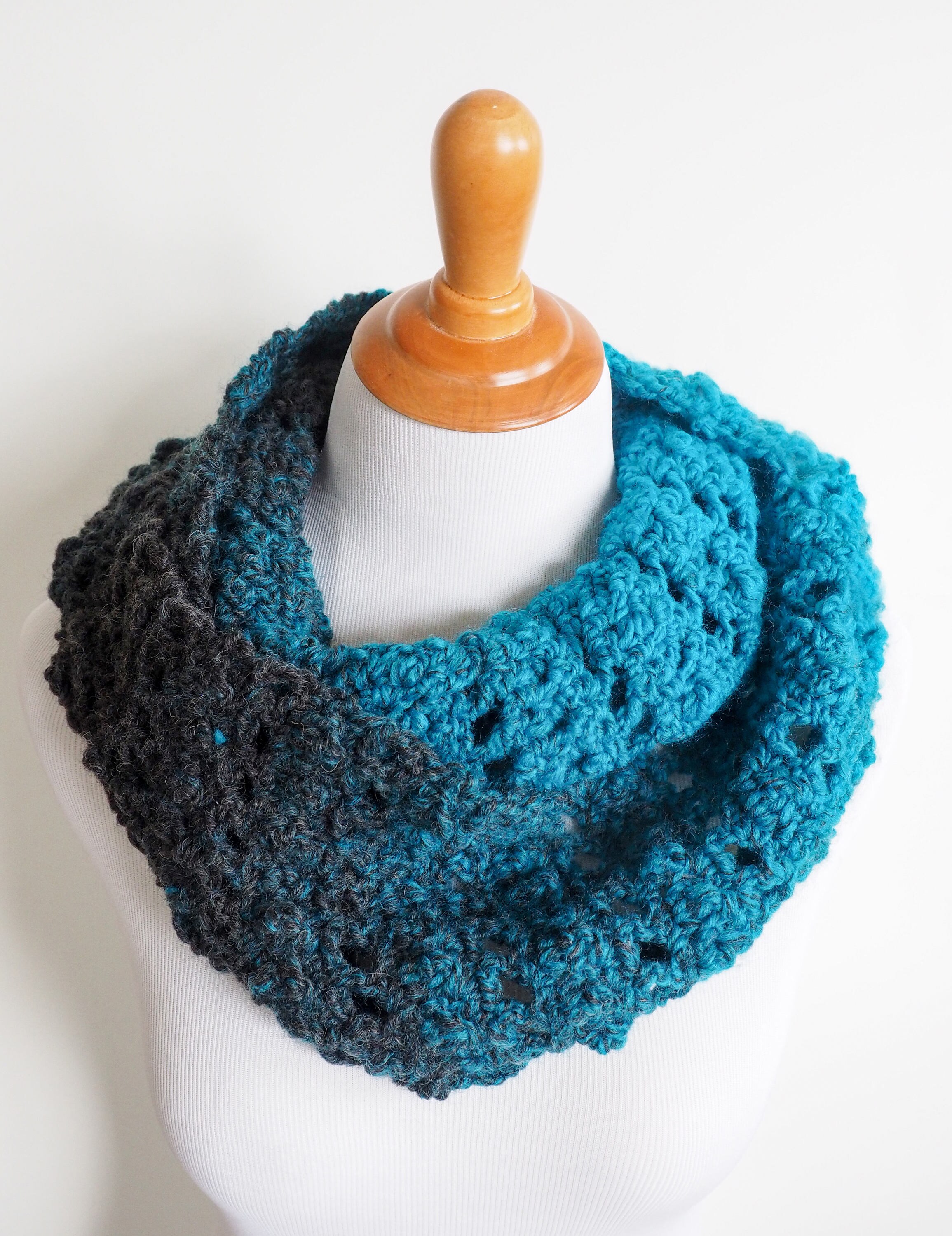 Infinity Scarf Crochet Pattern | Easy Crochet Pattern | Crocheted Neck ...