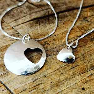 MOTHER DAUGHTER NECKLACE Set, 2 Generation Heart Necklace Family Necklace Set, Grandmother, Family Necklace Set Generations Necklace, Heart
