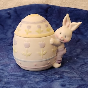Bunny with Egg Trinket Box with Purple Spring Flowers Easter Holiday Home Décor, Gift for Daughter, Gift for Teenager, Easter Home Décor
