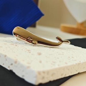 whale-shaped tie clip, Excellent design tie clip,gift for boyfriend, gift for Dad,gift for Teenagers, novelty tie clip, Buy 3 get 1 free
