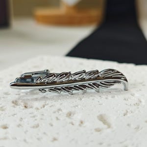 Leaf shape tie clip, Excellent design tie clip,great gift for boyfriend, gift for Dad,gift for Teenagers, novelty tie clip, Buy 3 get 1 free