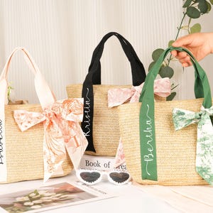 Personalized Straw Bag Beach Bag Custom Name Tote Bag, Bridesmaid Gifts Bridesmaid Bags Bachelorette Gifts Bachelorette Bags Girls Trip Bags