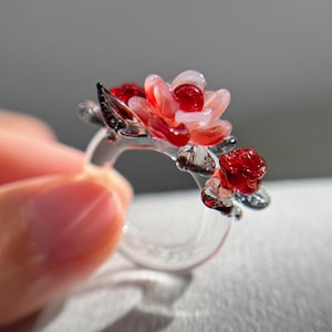 Bloom in Glass – Handmade Lampwork Rose Ring, Real Flame-Sculpted Glass Flower Jewelry, Romantic Gift for Her
