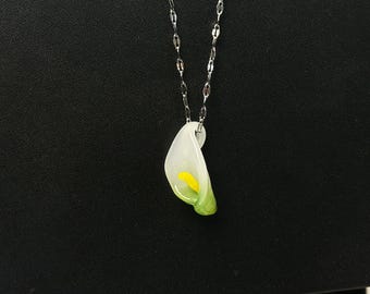Handmade Glass Calla Lily Necklace, Arum Lily Pendant, White Flower Jewelry, Lampwork Glass Floral Necklace, Whimsical Nature Gift