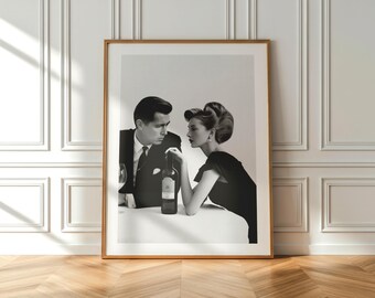 Retro Couple Wine Print: 1950s Glamour Wall Art
