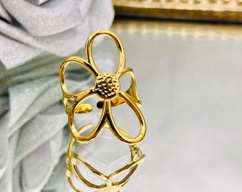Anillo de flores chapado en oro de 18 quilates: banda ajustable de acero inoxidable resistente al agua.