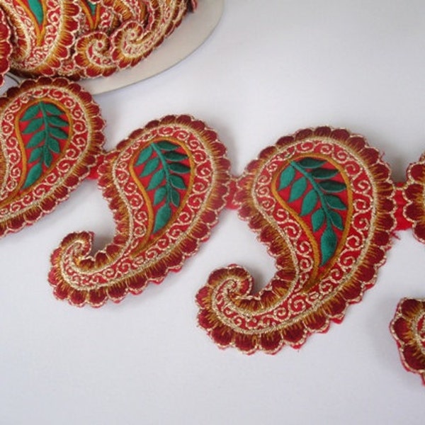 3.5" Wide (8.9 cm) Exotic Emerald Green Red Gold Metallic Sew On Iron On Paisley Embroidered Trim / Leaf Pattern for Indian Moroccan Decor