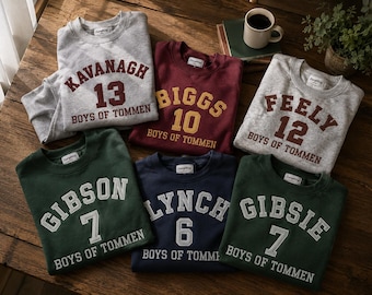 Sudadera bordada vintage personalizada de Boys of Tommen, cuello redondo de Tommen College, camiseta personalizada para parejas, merchandising literario, regalo literario