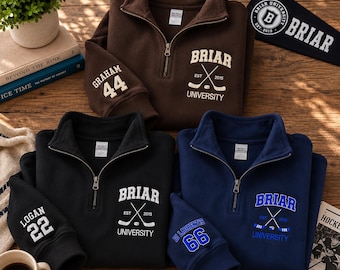 Bluza z haftowanym nadrukiem Briar University Custom Quater Zip, bluza z kapturem Campus Hockey Romance – Bookish Gift Graham 44 Logan 62 DI Laurentis 66