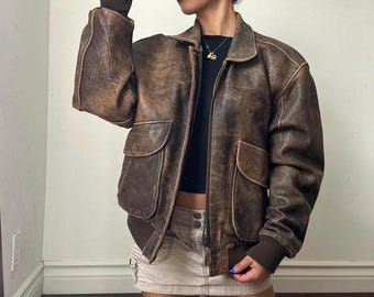 Vintage Used-Look Bomberjacke in Braun: 90er Jahre Oversized Fliegerjacke Retro Grunge Statement Männerjacke Lederjacke Vintage Style
