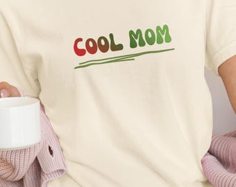 Comfort collor shirt,Funny Mom Shirt, Cool Mom T-Shirt, Aesthetic Mother's Day Gift, Minimalist Graphic Tee, Vintage Style Minimal Design