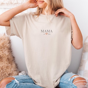 Mama Shirt est. Custom Year Shirt with Heart cute mom T-shirt for new mothers, gift for birth, Mother&#39;s Day gift, mom top love