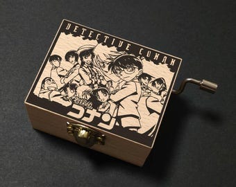 Carillon Occhi Misteriosi a Manovella, Fatto a Mano, Regalo Vintage Incisa in Legno