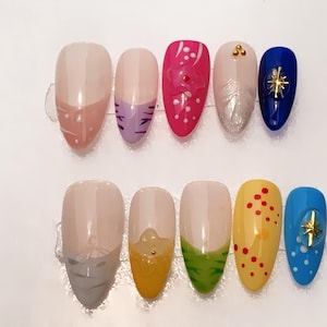 Ocean Bloom Press On Nails: 3D Shell & Flower Art, Medium Almond