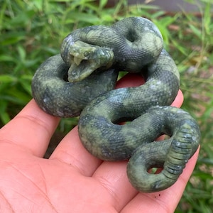 3.7&#39;&#39;+ Natural Green Jade quartz,quartz crystal,hand carved,Crystal Snake,Snake skull,Crystal Gifts 1PC