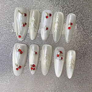 Cherry Press on Nails, Gel Fake Nails, Cute Nails, Luxury Nails, Artist Faux Nails, Medium Almond Nails, Reusable Premium Nails