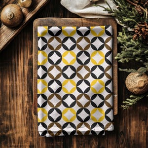 Mid-Century Modern Hand Towel Bohemian Kitchen Decor, Modern Bathroom Essentials, Gift for Home Warming, Vibrant Design for Any Occasion
