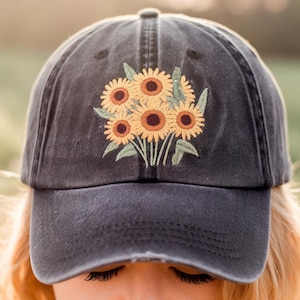 Sunflower Embroidered Hat – Sunflower Lover Gift, Sunflower Baseball Cap, Perfect Gift for Her, Nature-Inspired Hat, Adjustable Cap,Cap Gift