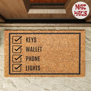 Checklist Doormat | Wycieraczka na drzwi wejściowe | Zabawna wycieraczka | Naturalna | Spersonalizowana wycieraczka z włókna kokosowego | Prezent na parapetówkę | Prezent ślubny