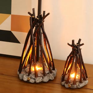 Handgefertigtes Zweig-Lagerfeuer-LED-Nachtlicht mit weißem Rauschen-Berührungsschalter, Camping-Bar-Dekor, Nachtlicht für Schlafzimmer-Gastfamilie-Geschenk