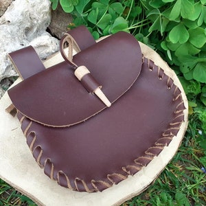 Leather belt bag