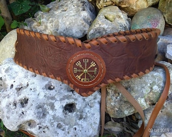 Leather belt with brass Vegvisir