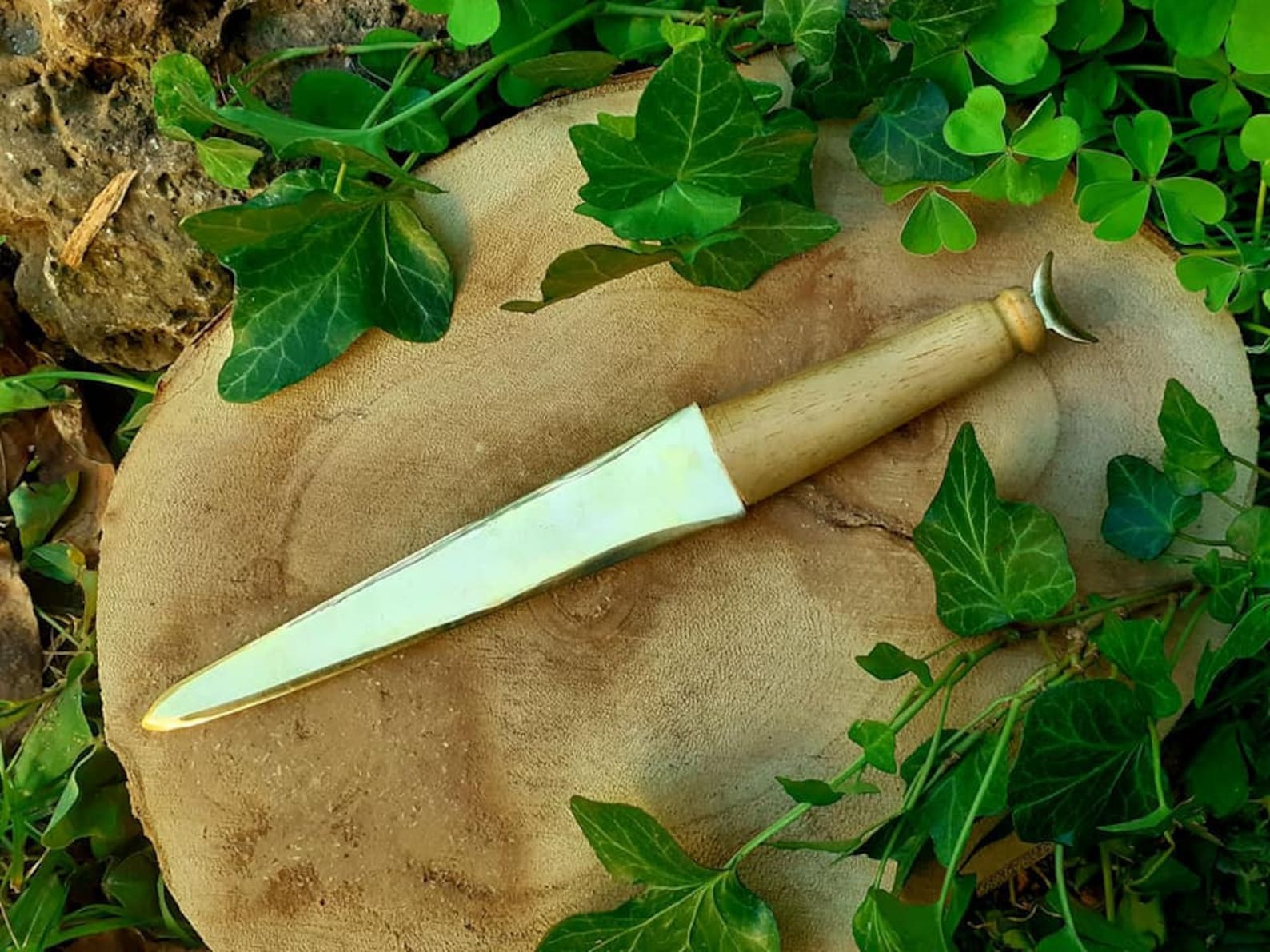 Athame: coltello rituale