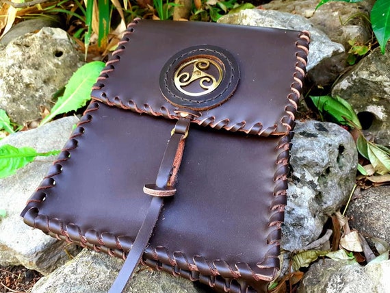 Borsa Da Cintura in Pelle Con Decorazione in Ottone Triskell Etsy