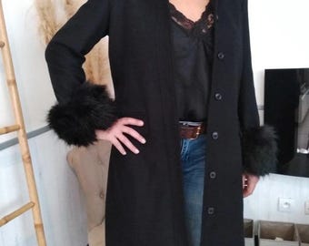 Vintage Style Black Wool Coat with Shearling Fur Cuffs