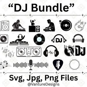Puede incluir: Gráfico de un paquete de DJ en blanco y negro con varios elementos, incluyendo tocadiscos, auriculares, discos de vinilo y notas musicales. El texto "DJ Bundle" está en la parte superior, con "Svg, Jpg, Png Files" en la parte inferior. El diseño incluye un micrófono y una púa.