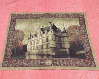 Renaissance Castle Tapestry: 16th Century French Wall Hanging (200 × 140 cm)